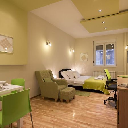 Apartment Forest Belgrade Chambre photo